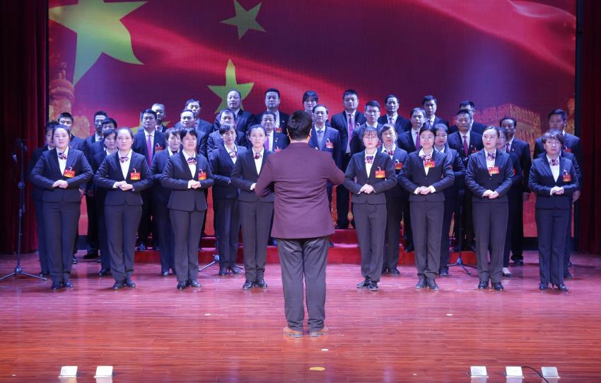 徐州寶潤實業(yè)集團(tuán)2019年度工作動員大會---大合唱《團(tuán)結(jié)就是力量》、《我愛你中國》